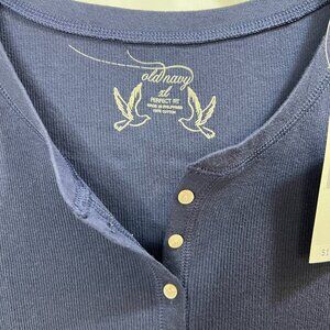 NWT Old Navy Long Sleeve Henley XL Womans Blue Shirt